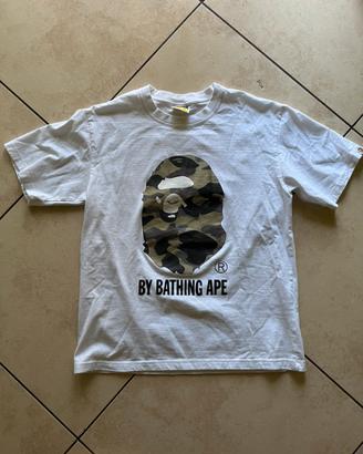 T-shirt bape camo