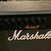 Amplificatore Marshall, per basso, 100W .