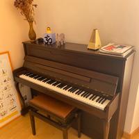 Pianoforte acustico verticale