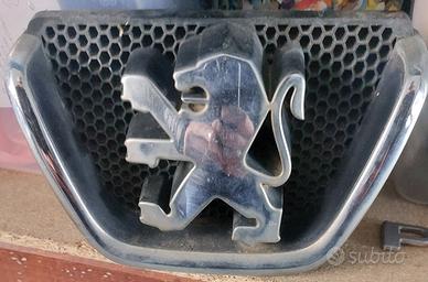 Logo frontale peugeot 206