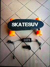 Skeatboard con caricabatterie