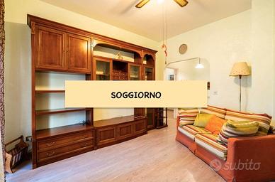 CASETTA MATTEI TRILOCALE ARREDATO Con BALCONE