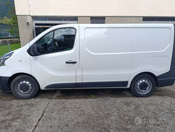 Furgone van camperizzato Renault Trafic