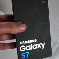 Samsung S7 32gb.