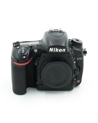 Nikon D750