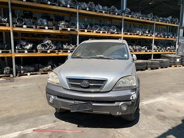 KIA SORENTO 2.5 D - ANNO 2004 - PER RICAMBI