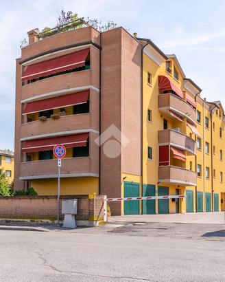 4 LOCALI A FERRARA