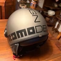 Casco MOMO
