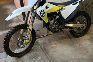 Husqvarna fc250 2021 prezzo trattabile