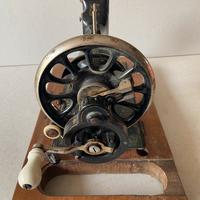 Macchina per cucire antica MULLER