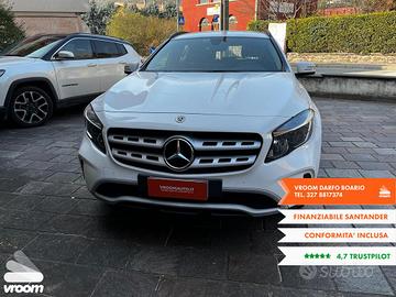 MERCEDES GLA (X156) GLA 200 d Automati...