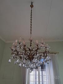 lampadario in ottone e gocce di vetro 