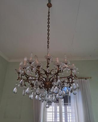 lampadario in ottone e gocce di vetro 