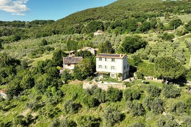 Casale a Alviano