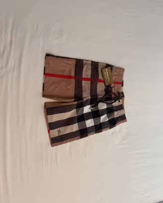 Pantaloncini/costume Burberry mai usati, taglia M