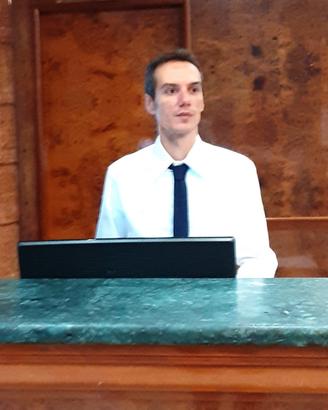 Receptionist con esperienza, e inglese