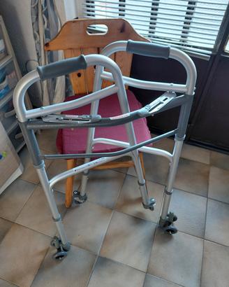 Deambulatore per anziani