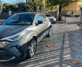 Toyota CHR 1.8 hybrid Lounge