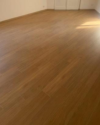 Pavimento + Battiscopa  rovere effetto legno NUOVO
