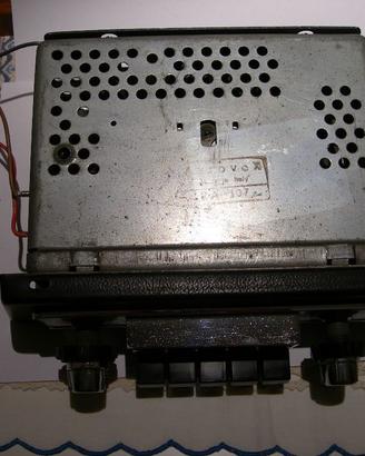 Autoradio Autovox RA107 anni 60'