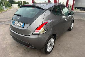 lancia y 2014