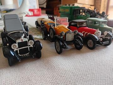 Lotto di 13 modelli anni 30 scala 1/43