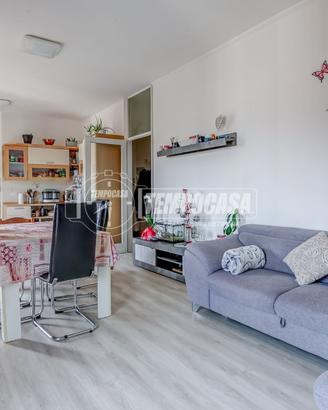 Appartamento in centro vista lago !!!