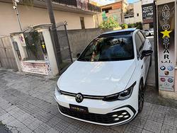 Volkswagen Golf 8 GTI 2.0 TSI 245 CV
