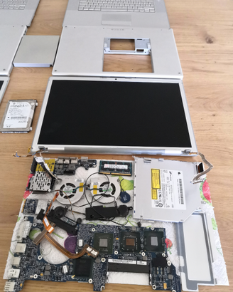 Apple Macbook Pro model A1211