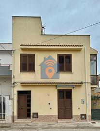 Castelvetrano Ap. Con Ingresso Autonomo E Terrazzo