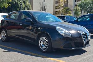 Cerchi in ferro da 16 e copricerchi per Giulietta