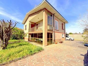 Villa singola Robecchetto con Induno