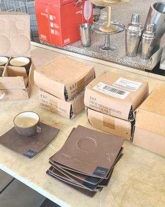 set piattino tazzina per cioccolata calda usato