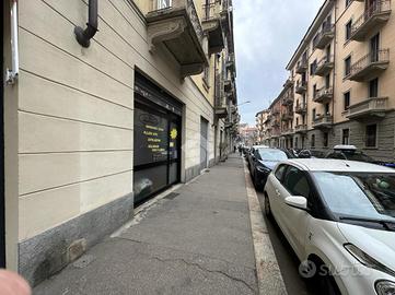 NEGOZIO A TORINO