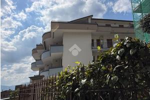 4 LOCALI A SARNO