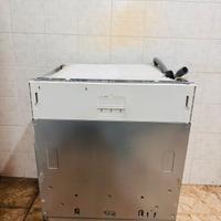 lavastoviglie indesit