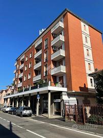 3 LOCALI A BAREGGIO