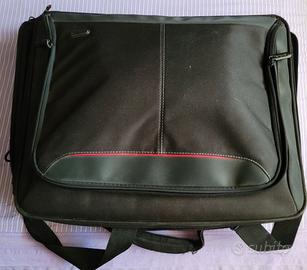 BORSA COMPUTER 17"
