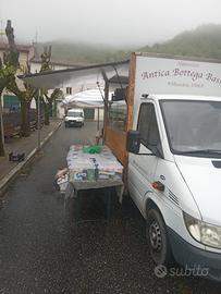 Furgone foodmarket, Mercedes