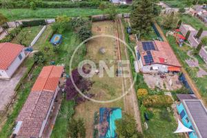 Villa di 120 m² con più di 5 locali a Gallicano ne
