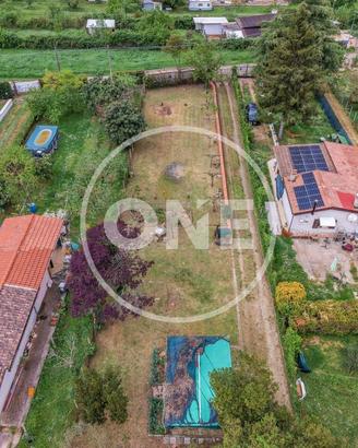 Villa di 120 m² con più di 5 locali a Gallicano ne