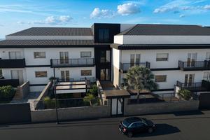 Ampio trivani indipendente