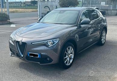 Stelvio 2.2 Q4 210 cv