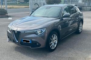 Stelvio 2.2 Q4 210 cv