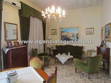 Casa di 90mq al 1° piano con area libera
