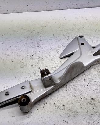 HONDA CBF 500 STAFFA SUPPORTO DESTRO PEDANE POGGIA