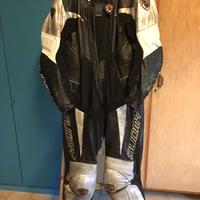 tuta integrale da moto