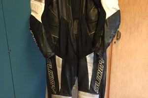 tuta integrale da moto