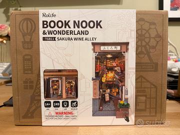 Book nook Sakura wine alley Rolife