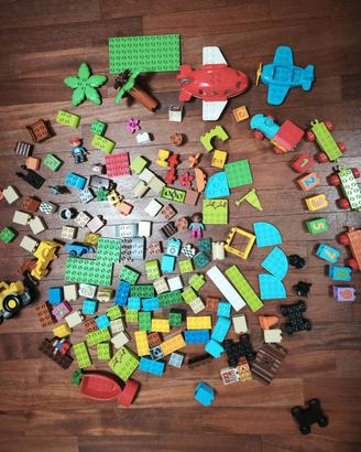LEGO DUPLO con contenitore LEGO (no spedizione)